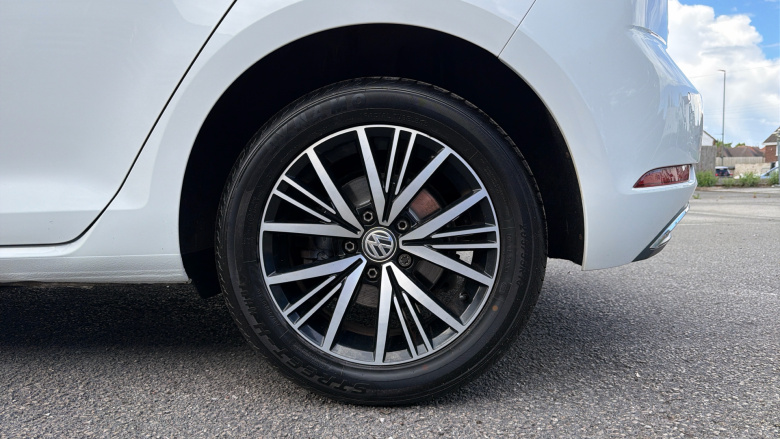 Volkswagen Golf 1.4 TSI SE [Nav] 5dr Petrol Hatchback